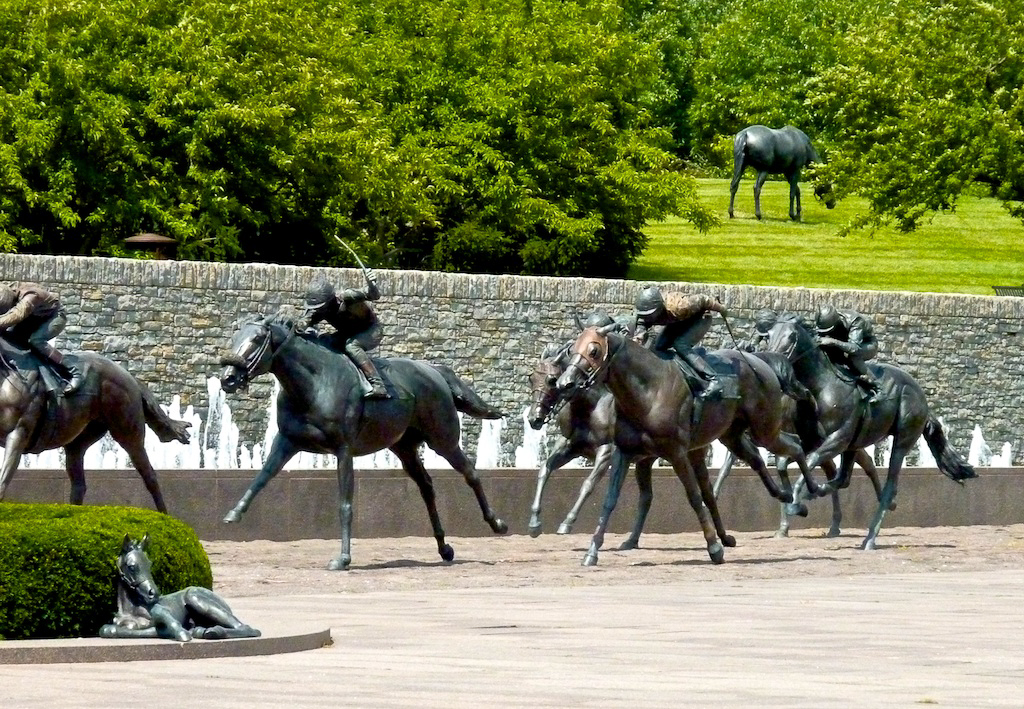 Gwen Reardon's beautiful racing horses with a new foal in the foreground -   Lexington, Kentucky