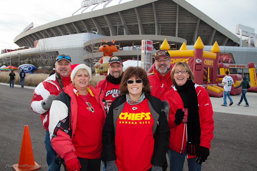 Showing the colors and supporting the Chiefs!
