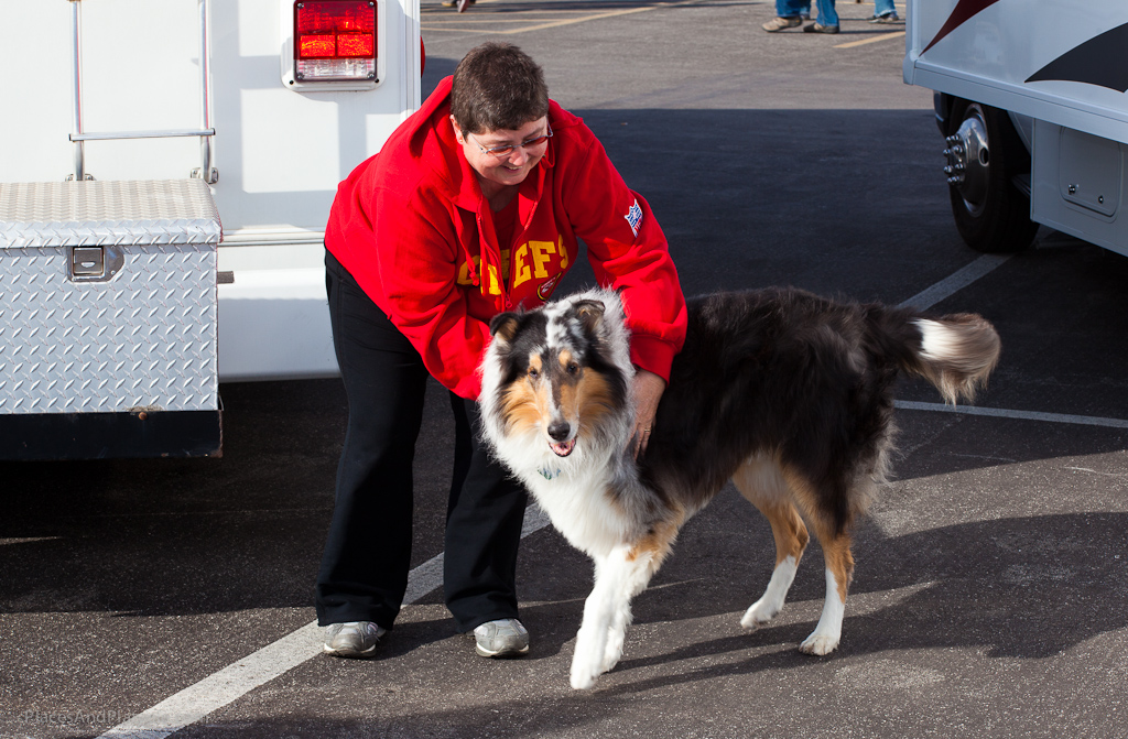 Sully finally gets some attention from a kind Chiefs fan!