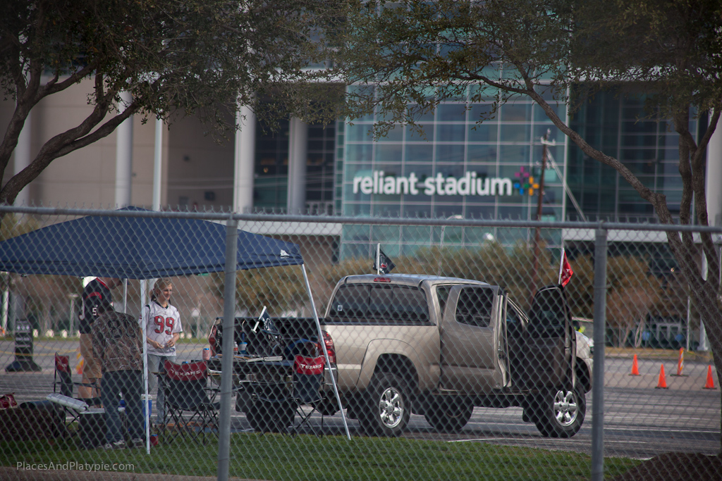 The old 'Don't fence me in…' western theme seems to have reversed here!